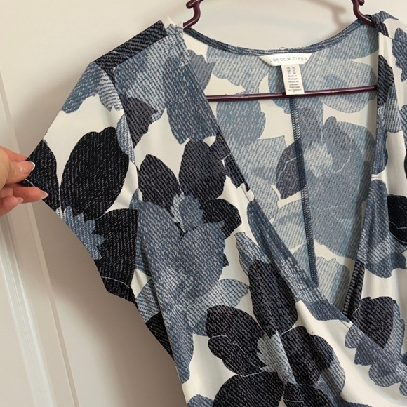 London Times Blue Floral Wrap Dress Size 10 - Picture 5 of 6